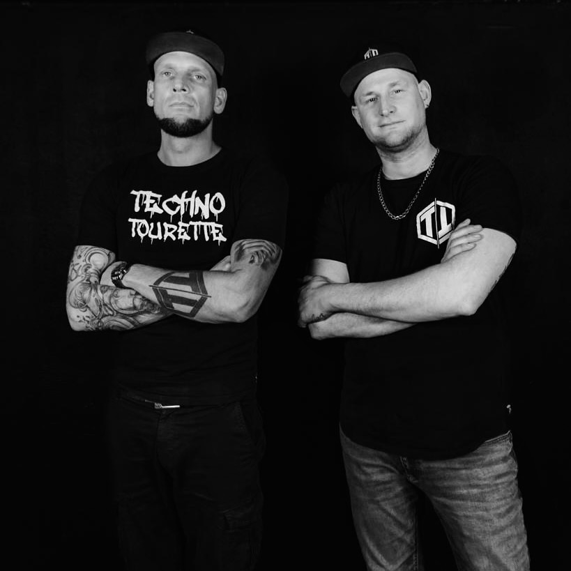 2 Fliegen mit einer Klatsche Artist